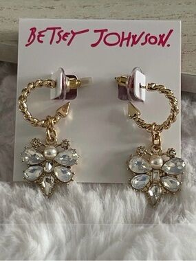 Betsey Johnson Crystal Flower Drop Earrings Rhinestone Statement Dangle Earrings